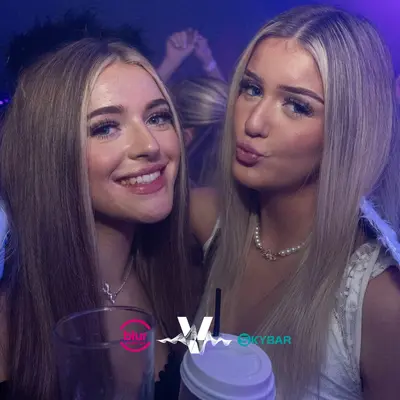 Vienna's Nightclub atmosphere